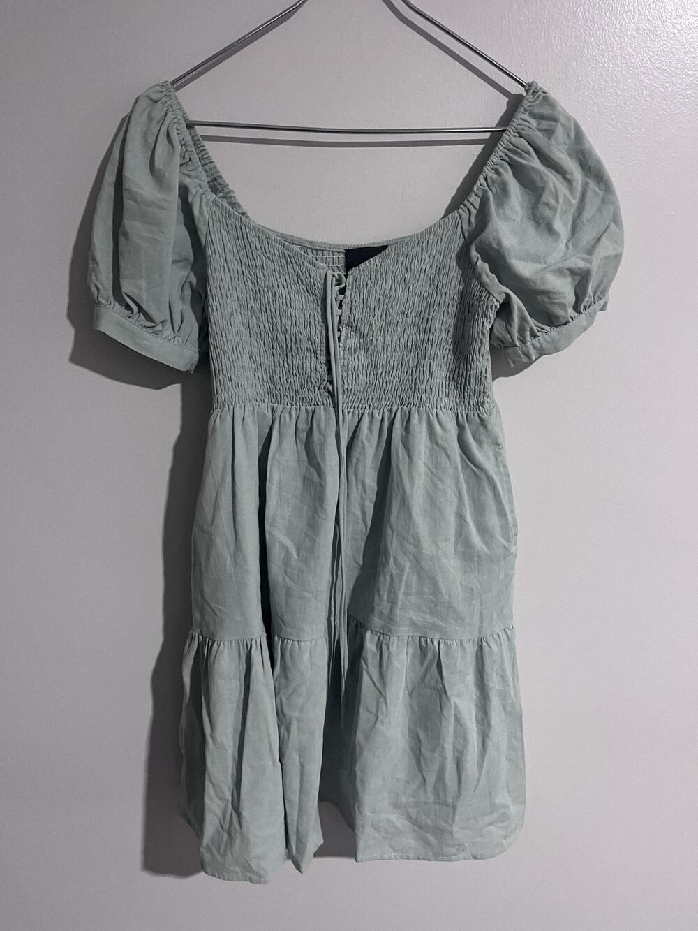 LUMIÈRE Dress Womens M Green Fit & Flare Smocked Puff Sleeve Knee Length